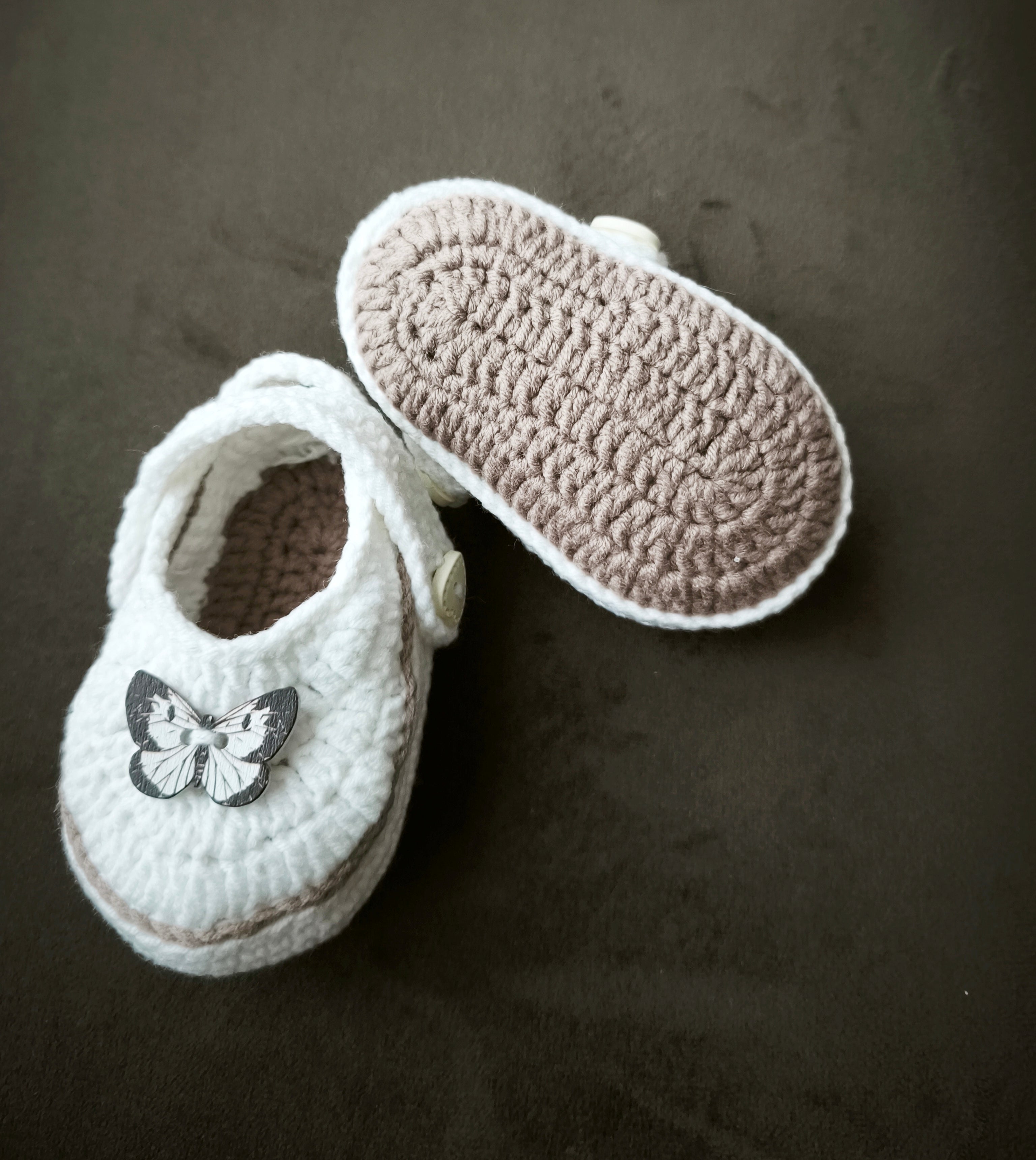 Crocsy niemowlęce – ręcznie szydełkowane 9 cm #01