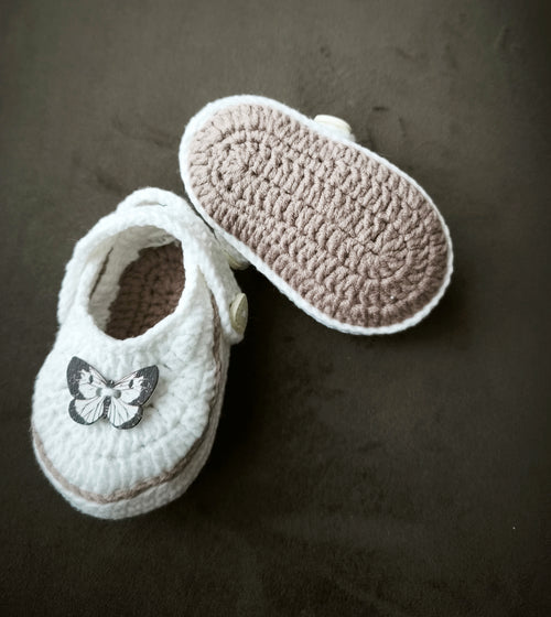 Crocsy niemowlęce – ręcznie szydełkowane 9 cm #01